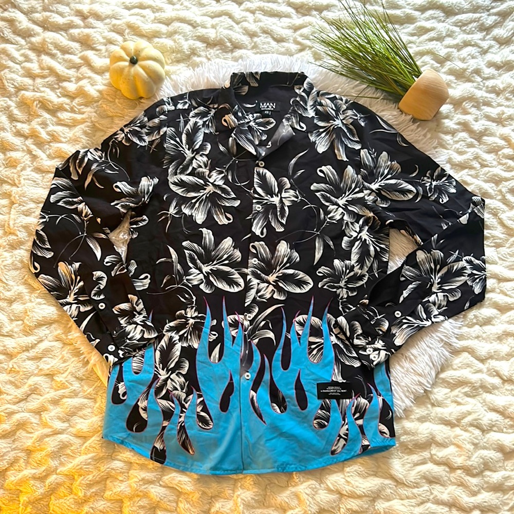 boohooMAN XS long sleeved black and white tropical floral with blue flam…